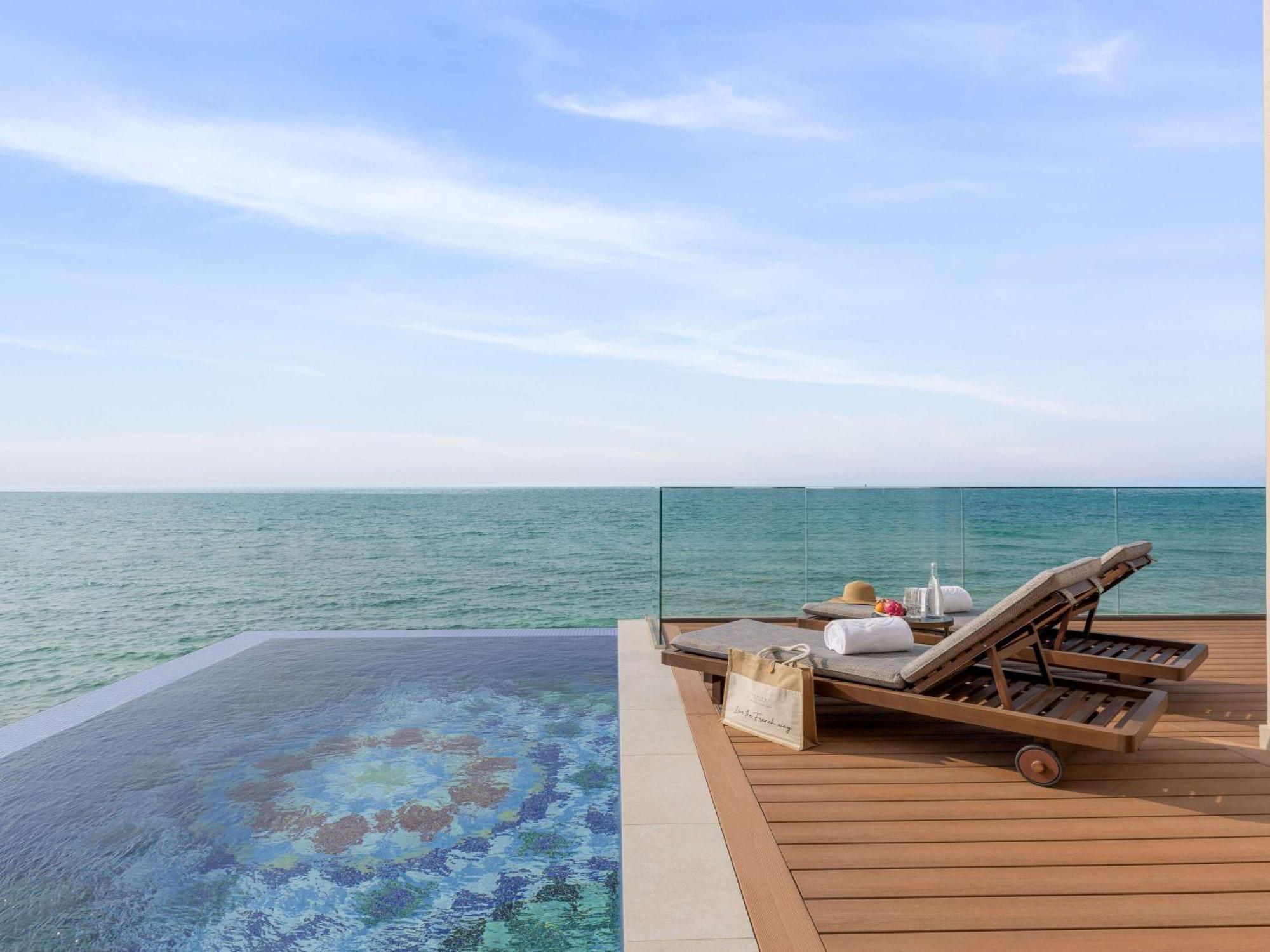 Sofitel Bahrain Zallaq Thalassa Sea & Spa Manama Exterior photo View from the pool